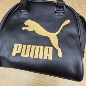 PUMA Men's Black and Gold Toiletry Bag